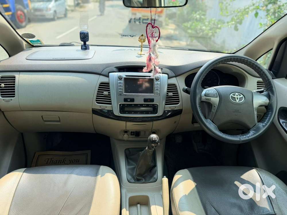 Toyota Innova 2.5 Z Diesel 7 Seater Bs Iv, 2013, Diesel