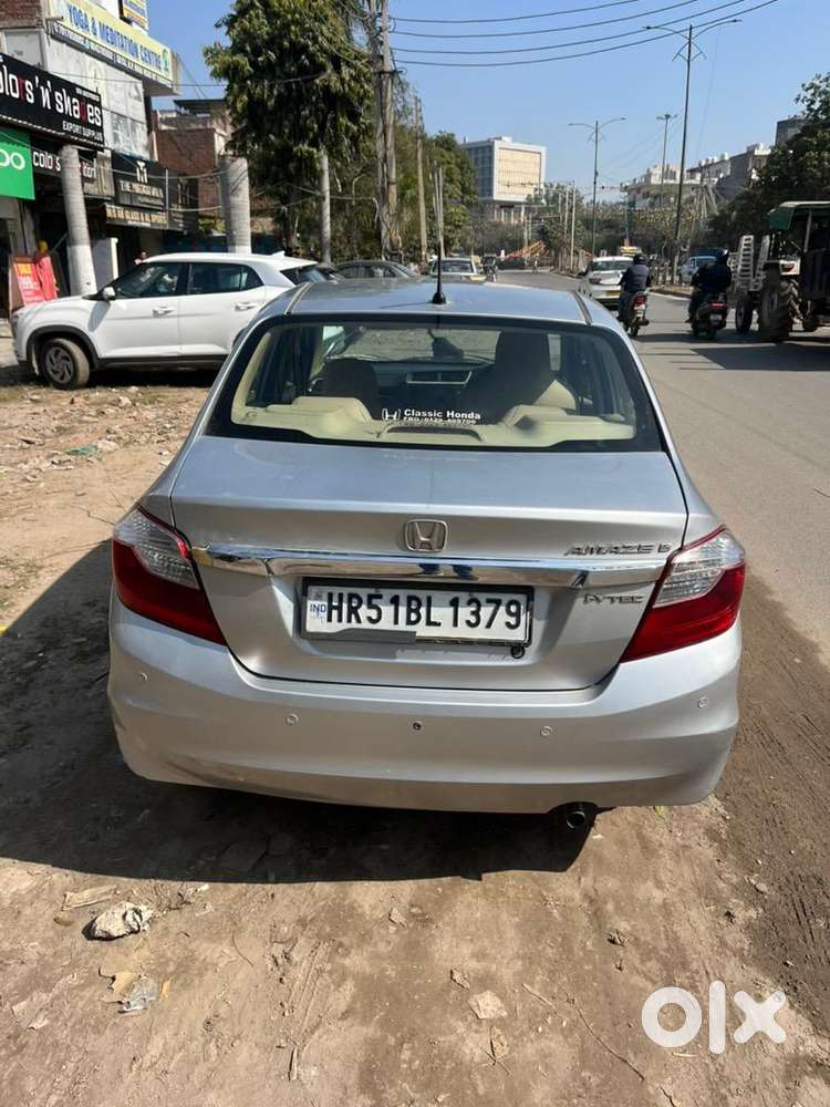 Leady Owner Honda Amaze 2016 Petrol 70000 Km Driven
