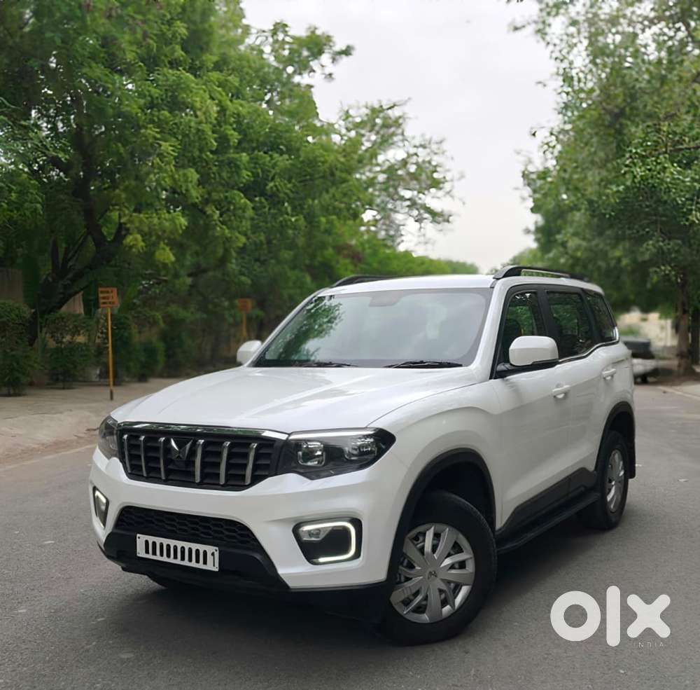Mahindra Scorpio-n 2.0 Z2 Petrol Mt 7 Str, 2025, Petrol