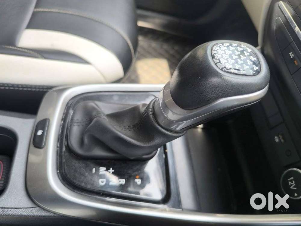 Tata Altroz 1.2 Xza Plus, 2022, Petrol