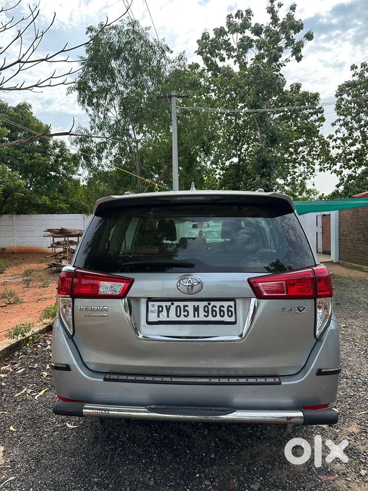 Toyota Innova Crysta 2024