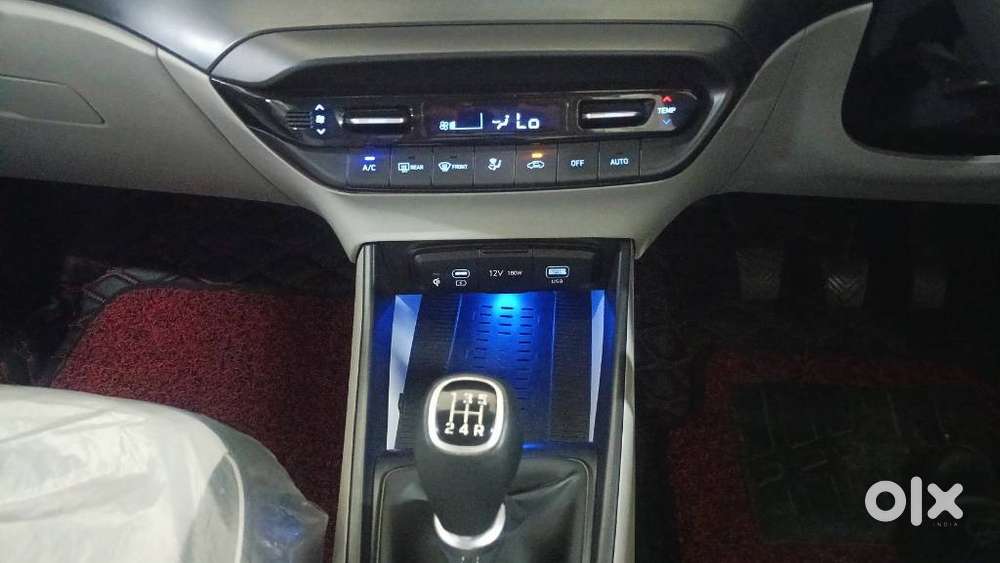 Hyundai I20 Asta (o) 1.2 Mt, 2025, Petrol