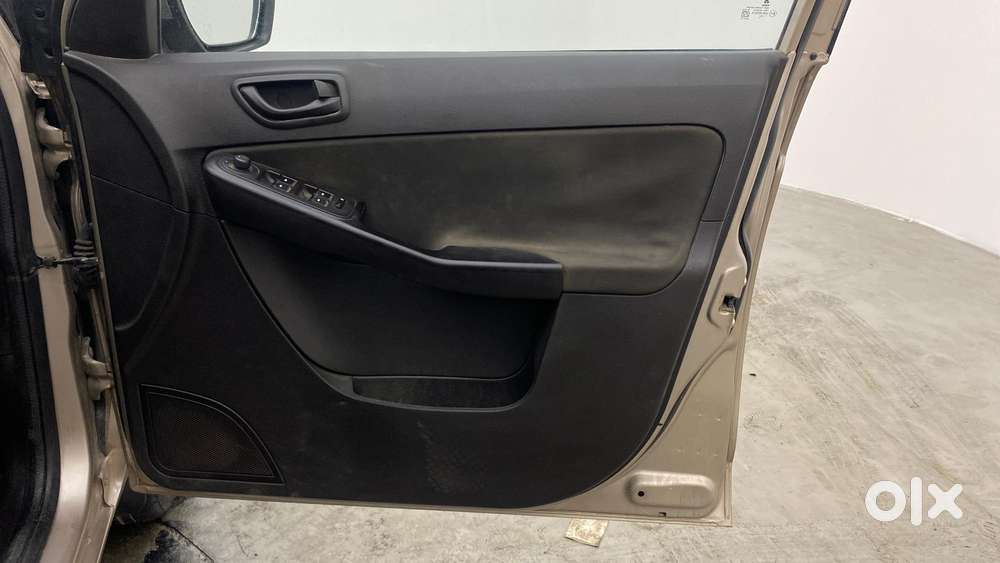 Tata Zest  1.2 Revotron Xms, 2015, Petrol
