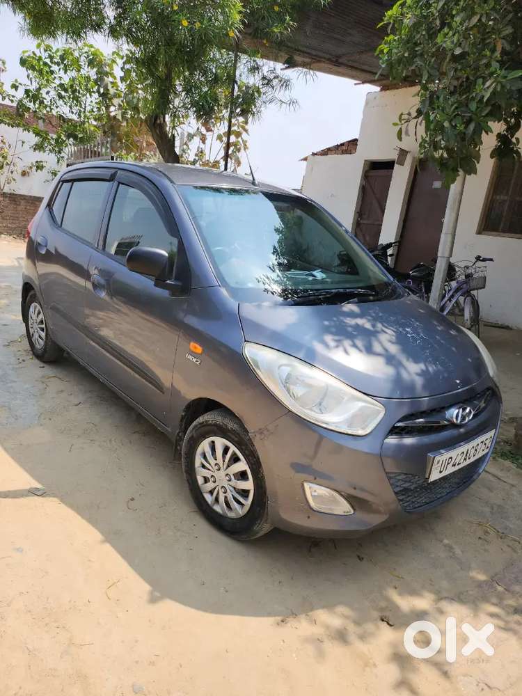 Hyundai I10 Sportz 2015 Variant