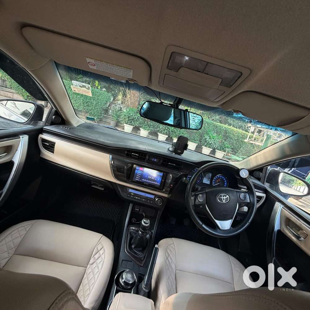 Toyota Corolla Altis 2016