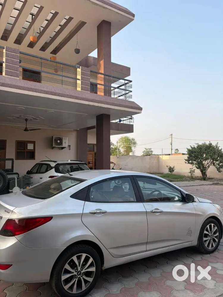 Hyundai Fluidic Verna 2013