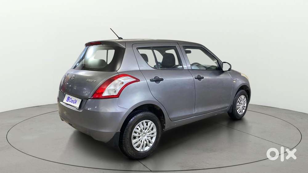 Maruti Suzuki Swift 1.2 Lxi (o), 2015, Petrol