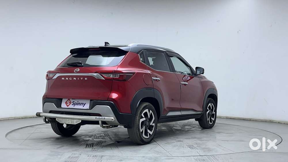 Nissan Magnite 1.0 Xv Premium Dual Tone, 2023, Petrol