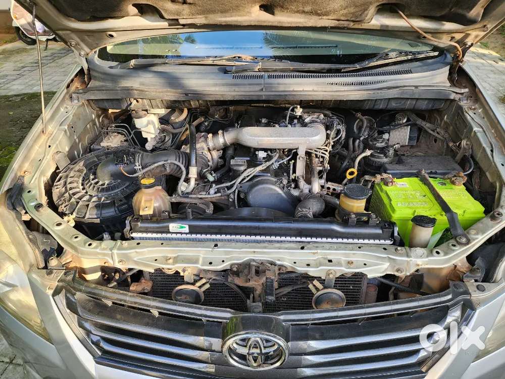 Toyota Innova 2.5 G 2013