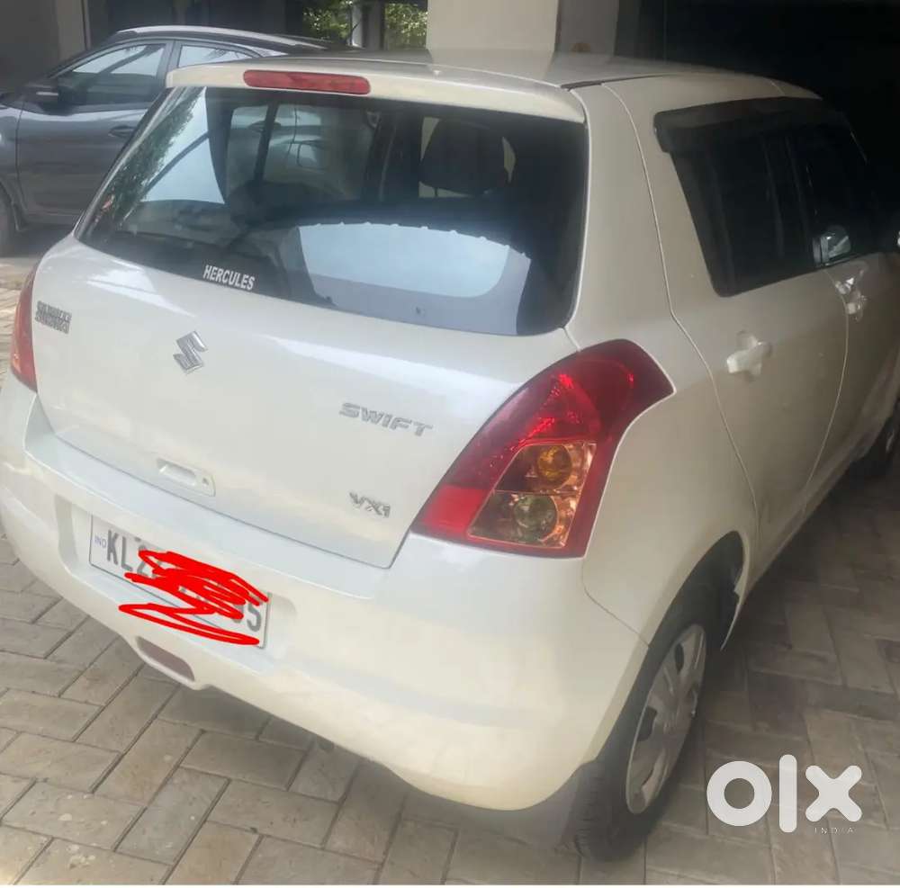 Maruti Suzuki Swift 2010