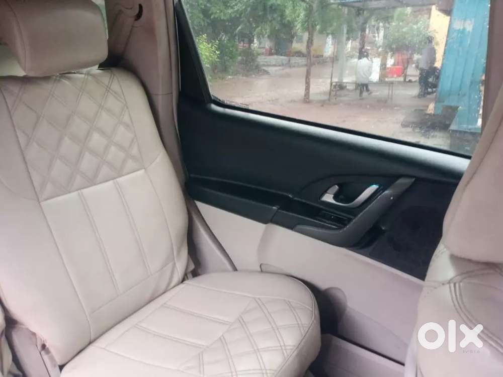 Mahindra Xuv500 2016 Diesel 150000 Km Driven