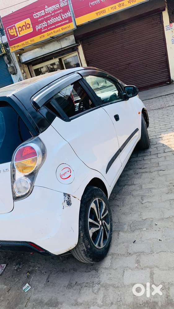Chevrolet Beat Petrol 2015
