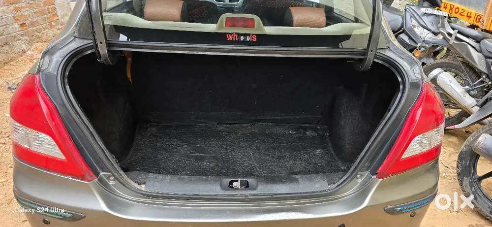 Maruti Suzuki Dzire 2016 Diesel 132000 Km Driven