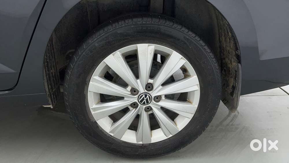 Volkswagen Virtus Highline Plus 1.0 Tsi At, 2022, Petrol