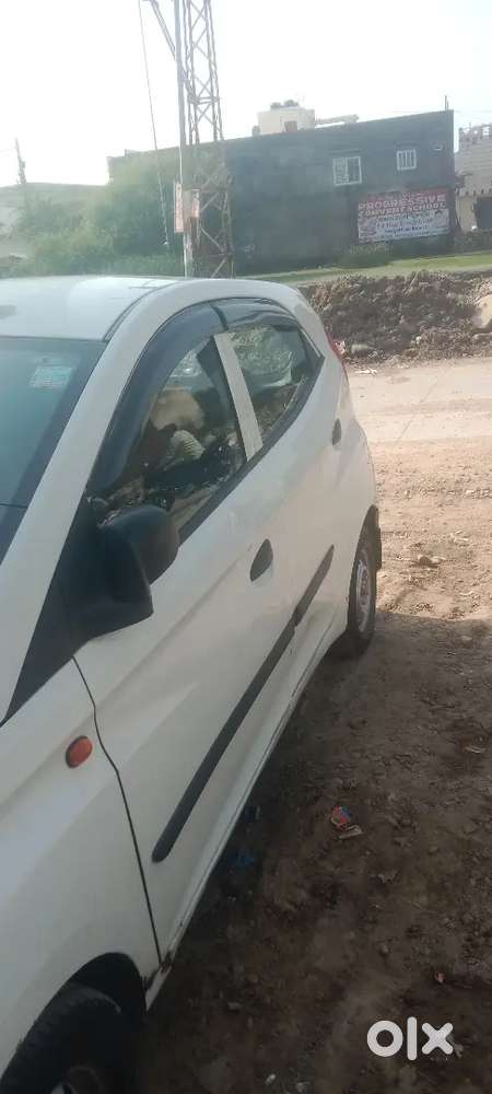 Hyundai Eon 2014 Petrol Well Maintained