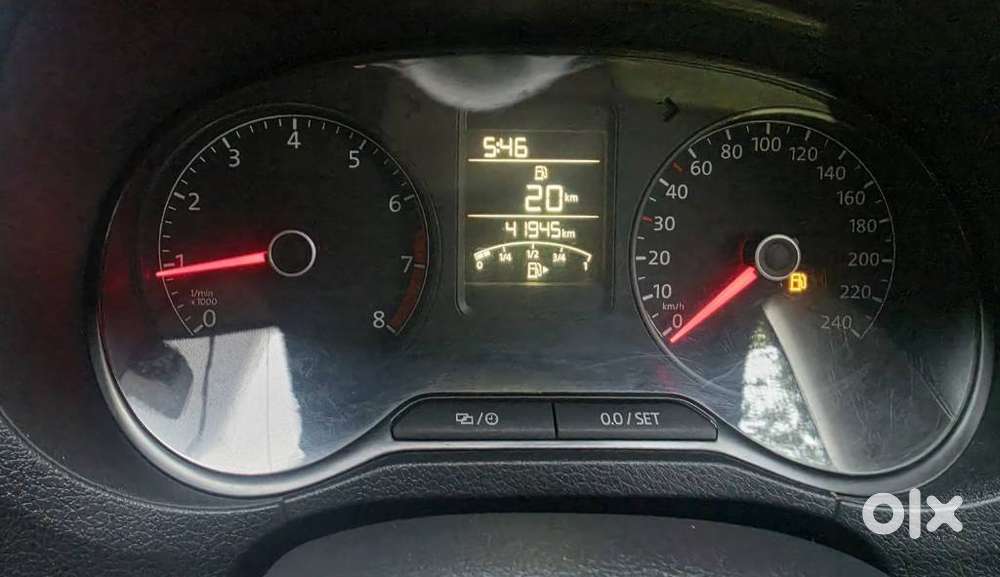 Volkswagen Polo Petrol Highline 1.2L, 2015, Petrol