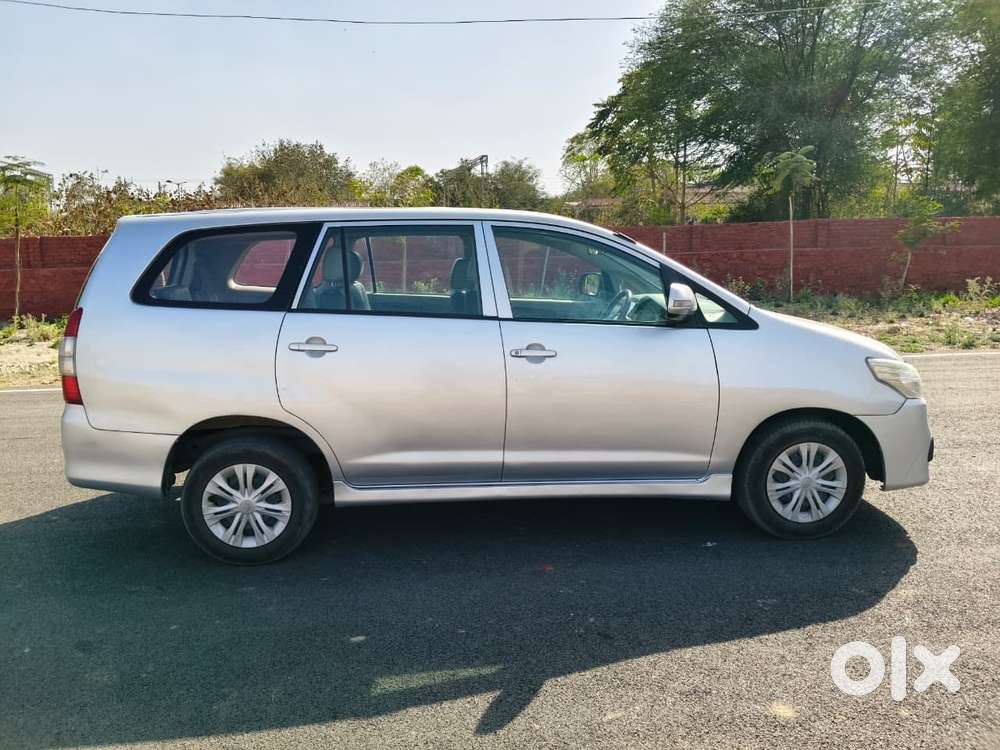 Toyota Innova 2.5 G (diesel) 8 Seater, 2013, Diesel