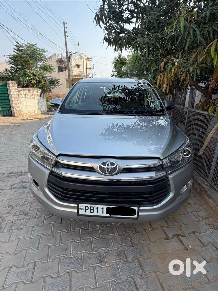 Toyota Innova Crysta 2016