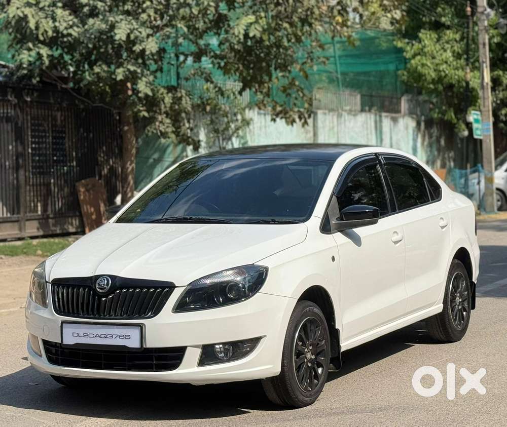 Skoda Rapid 1.6 Mpi At Ambition Plus, 2015, Petrol