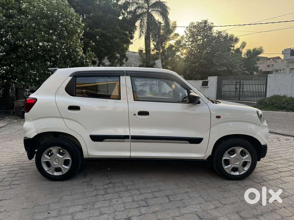 Maruti Suzuki S-presso Vxi Opt, 2022, Petrol