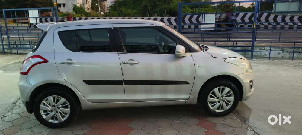 Maruti Suzuki Swift Zxi, 2015, Petrol