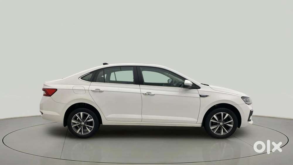 Skoda Slavia 1.0 Tsi Style At, 2022, Petrol