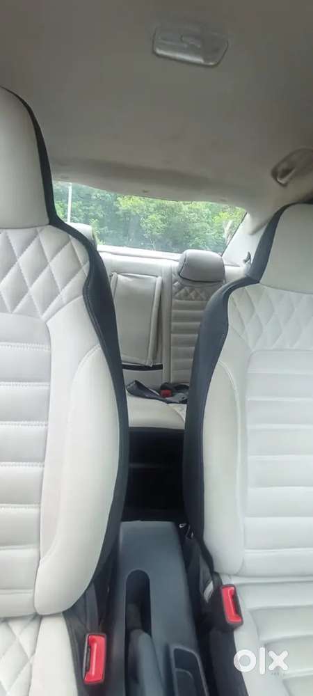 Hyundai Aura Sx Plus 2023 Petrol Amt