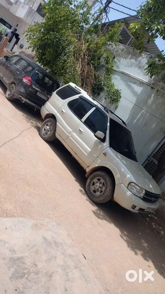 Tata Safari Dicor 2012
