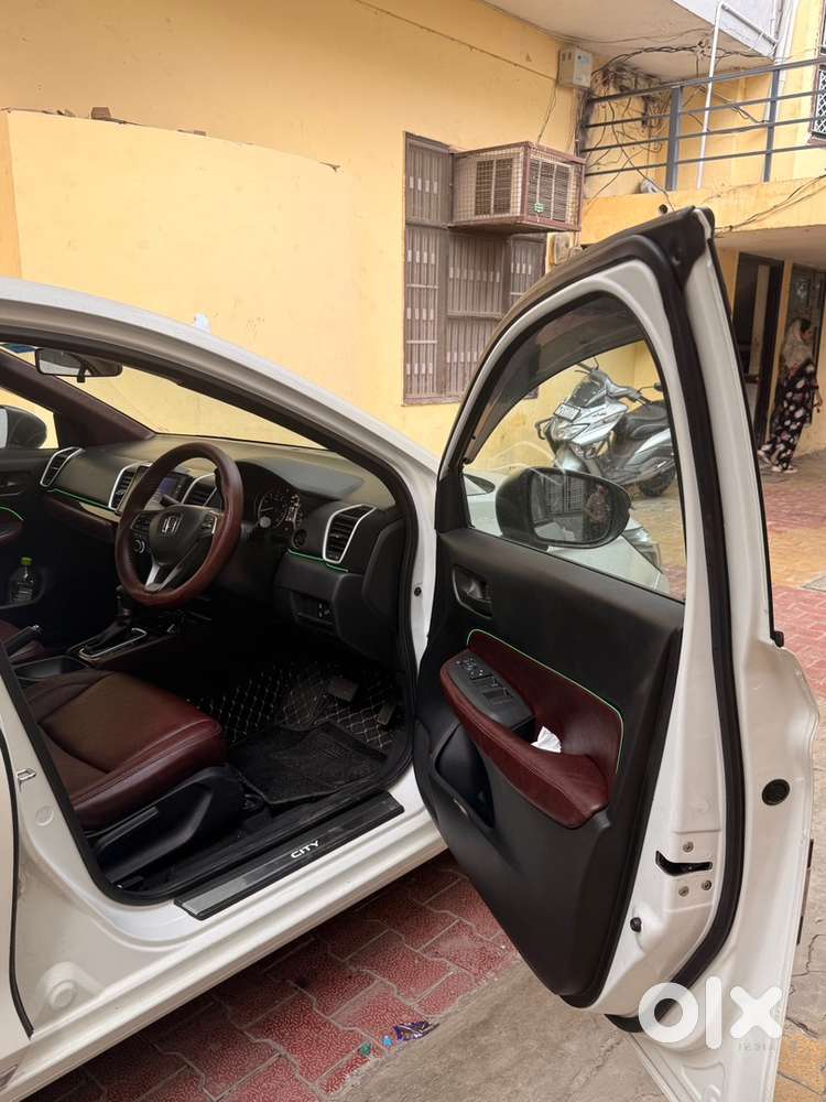 Honda City Zx 2022 Petrol 18000 Km Driven