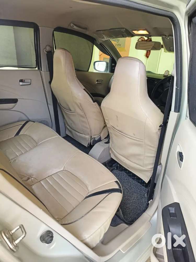 Very Good Condition. 4 Tayer New