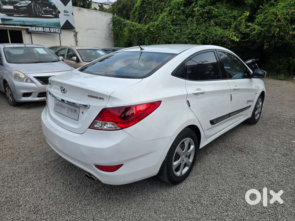 Hyundai Fluidic Verna 1.6 Vtvt S, 2012, Petrol