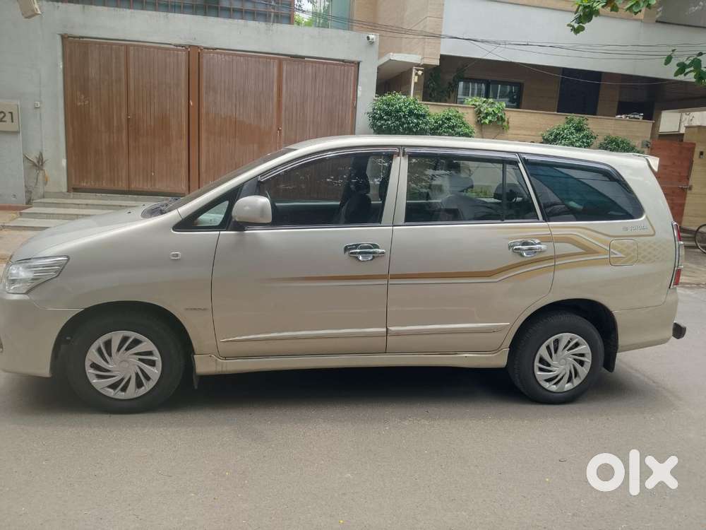 Toyota Innova 2.5 G (diesel) 8 Seater, 2014, Diesel