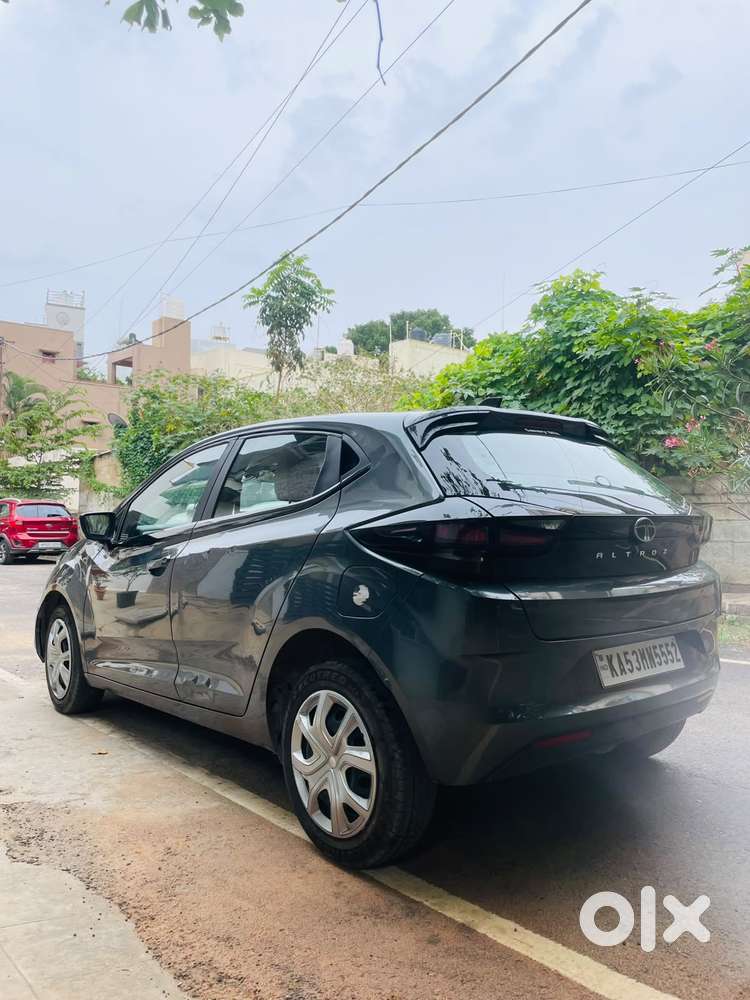 Tata Altroz 1.2 Xm, 2025, Petrol