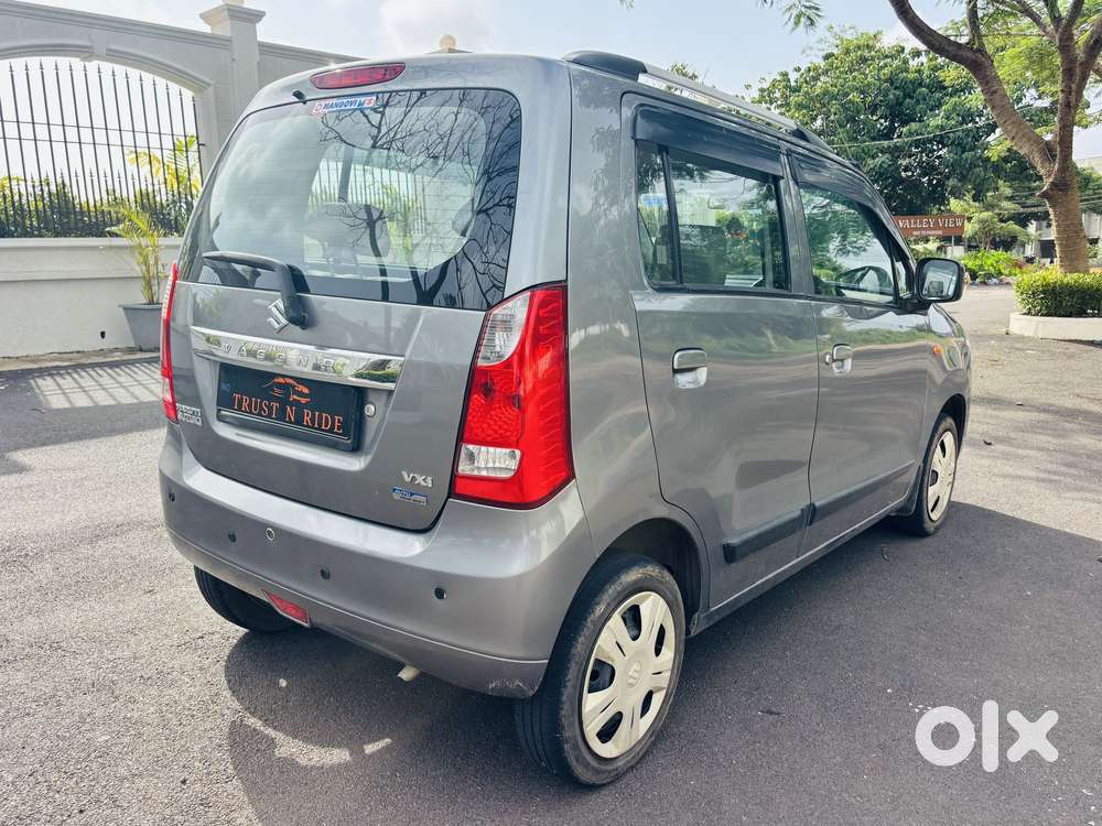 Maruti Suzuki Wagon R Vxi Amt1.2, 2016, Petrol