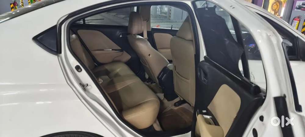 Honda City 1.5 V 4th Gen I-vtec Mt, 2016, Petrol