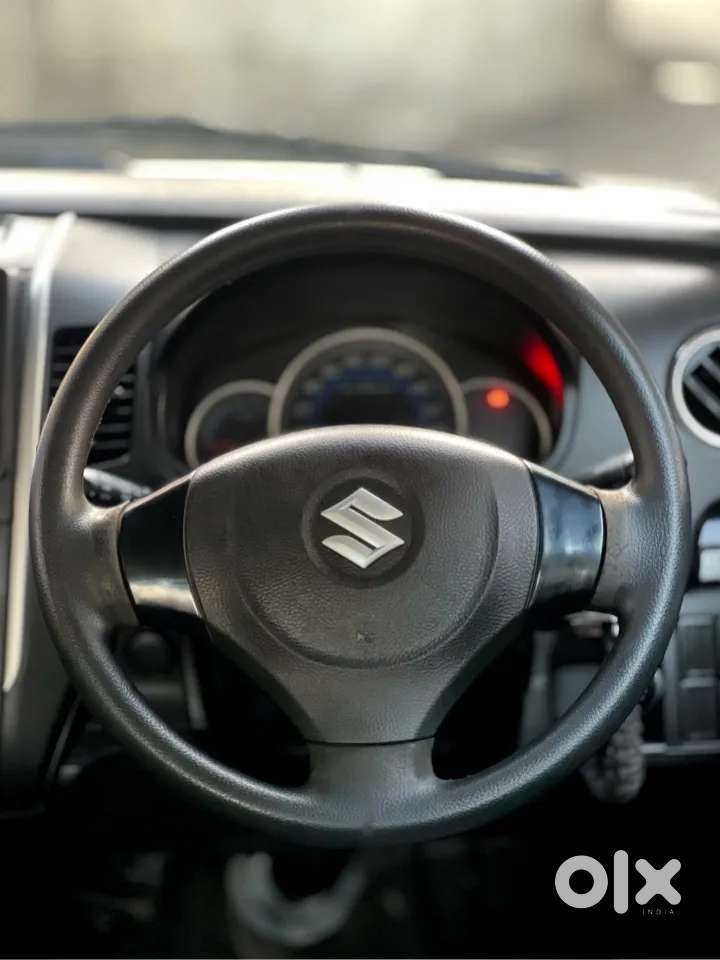 Maruti Suzuki Stingray Vxi Optional, 2015, Petrol