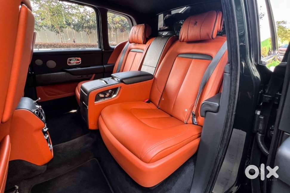 Rolls-royce Cullinan, 2022, Petrol