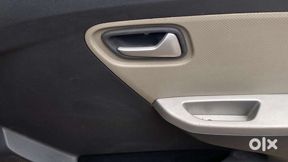 Maruti Suzuki Alto K10 Vxi, 2017, Petrol