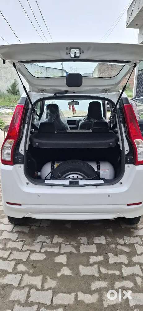 Wagon R Lxi Cng 2025 4 Tyre Like New Scratches Less Car