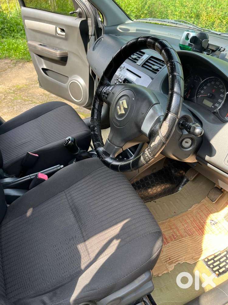 Maruti Suzuki Swift Petrol 2006