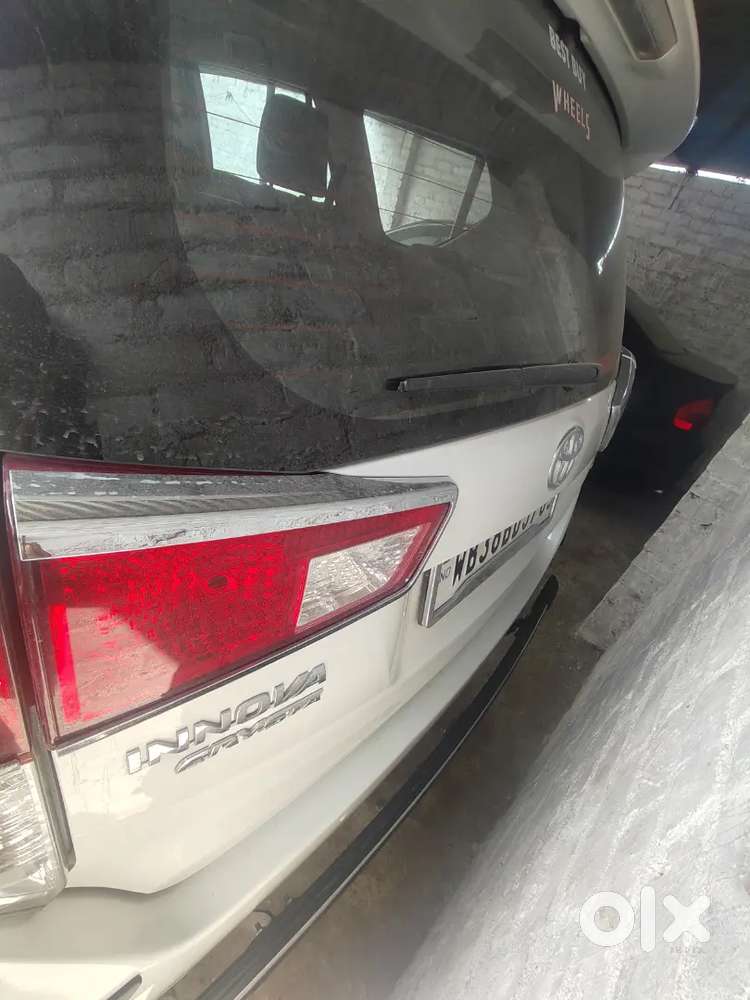 Toyota Innova Crysta Diesel 2024