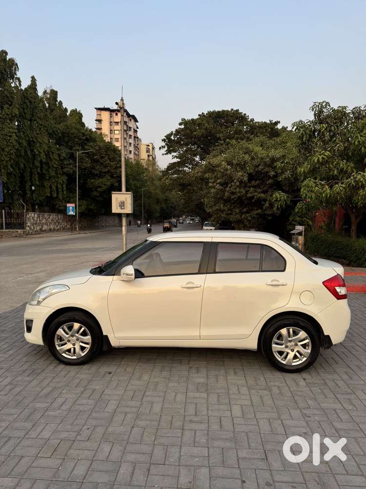 Maruti Suzuki Swift Dzire 1.2 Zxi Bsiv, 2012, Petrol