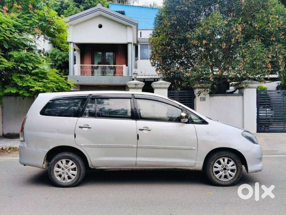 Toyota Innova 2.5 V 7 Str, 2011, Diesel