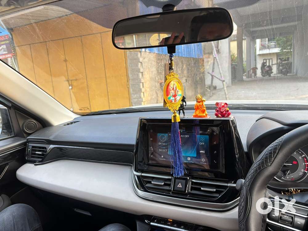 Maruti Suzuki Victoris Petrol 2025