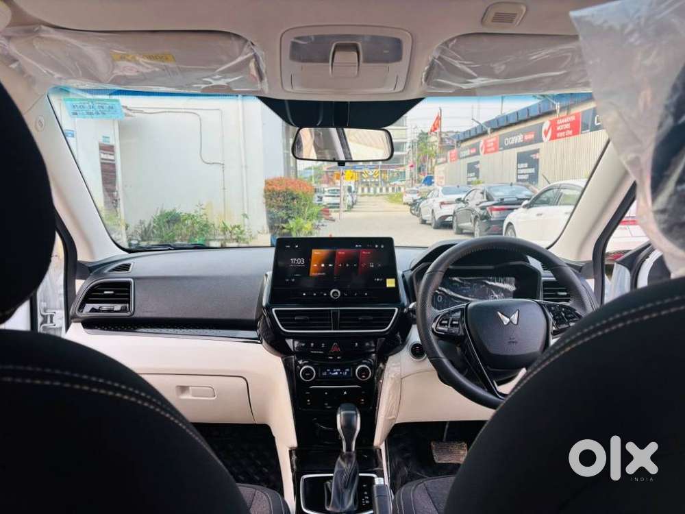 Mahindra Xuv 3xo Ax5 Pm At, 2025, Petrol