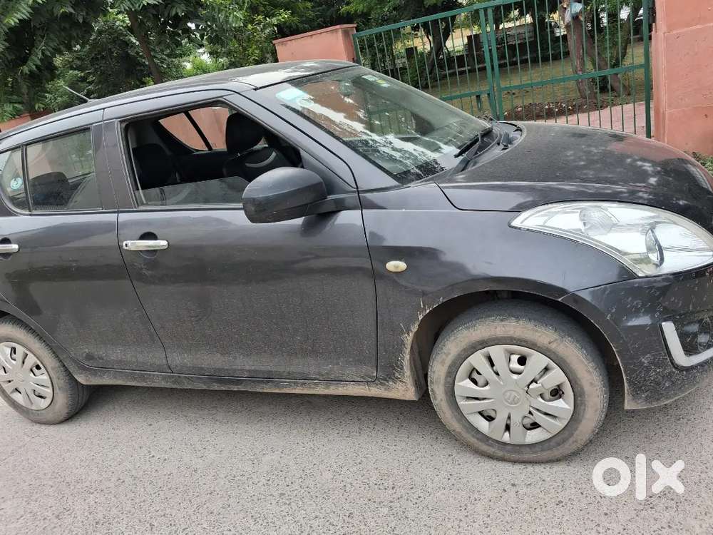 Maruti Suzuki Swift Lxi 2017