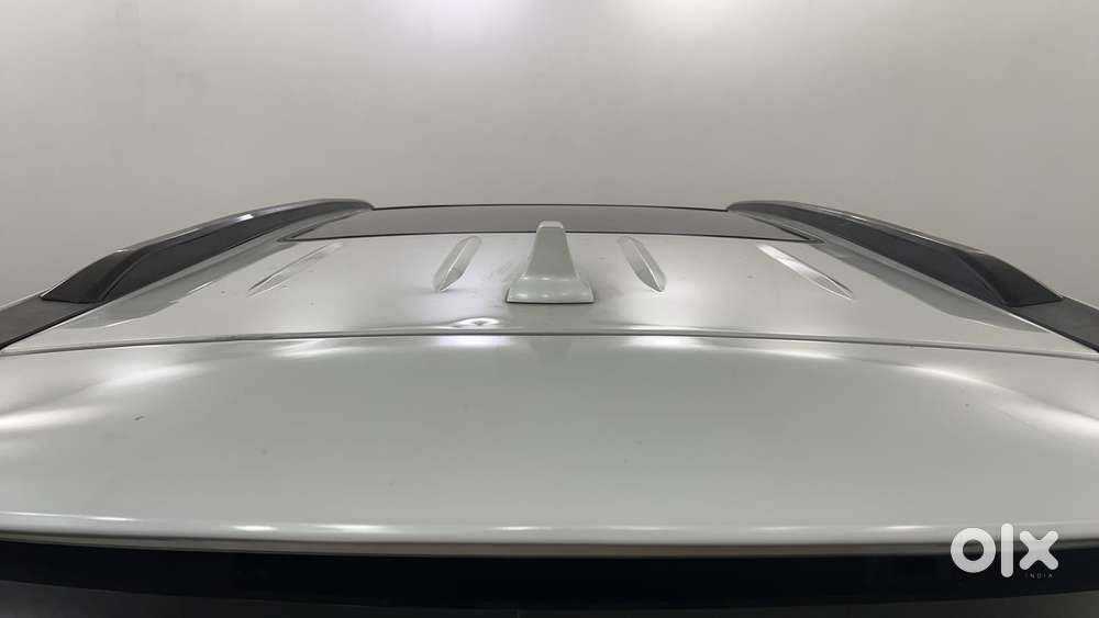 Mahindra Xuv700 2.0 Ax 7 Petrol At Str, 2022, Petrol