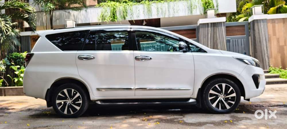 Toyota Innova Crysta 2.4 Z 7 Str, 2022, Diesel