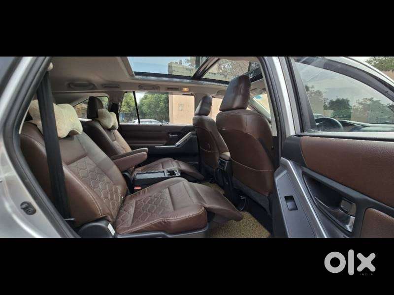 Toyota Innova Hycross 2.0 Zx (o) Hybrid 7 Str, 2024, Petrol