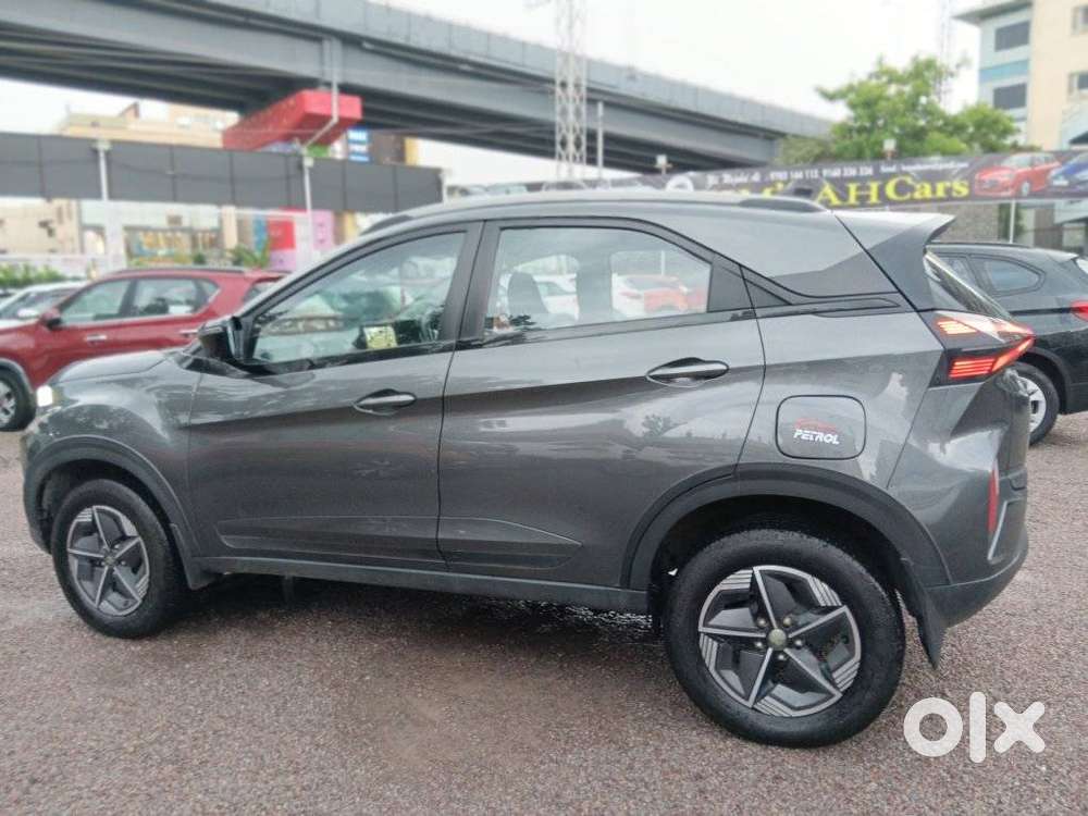 Tata Nexon Creative Plus 1.2 Revotron Petrol 6 Amt Dt, 2024, Petrol